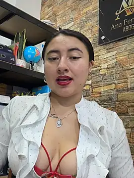_Sarah-Office1 stripchat live cam model