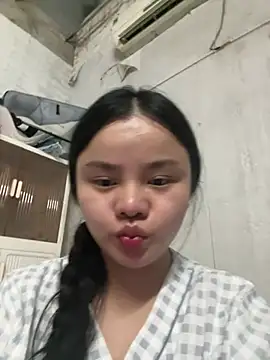 leo-kitty stripchat live cam model