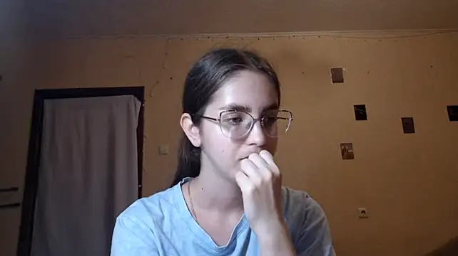 Katelemon stripchat live cam model