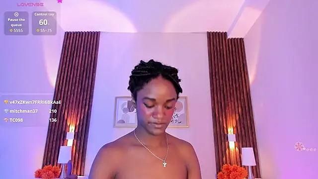 Chloebrunnie stripchat live cam model