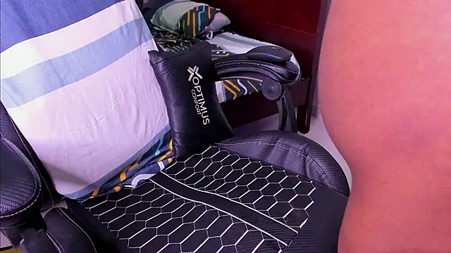 Bryxxxon stripchat live cam model