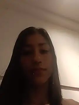 SophieVelt stripchat live cam model