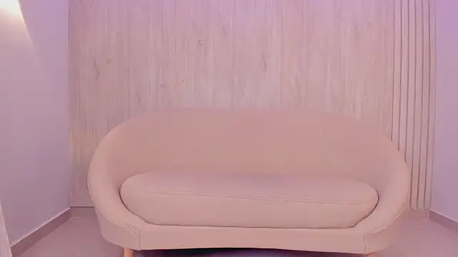 hanna_foxi stripchat live cam model
