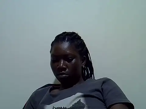 Sweet-Lynn stripchat live cam model
