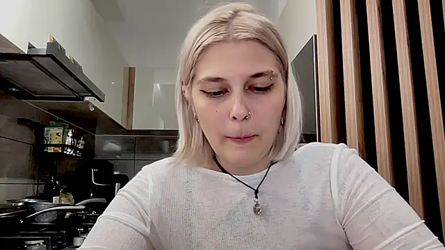 Ella_Bloom stripchat live cam model