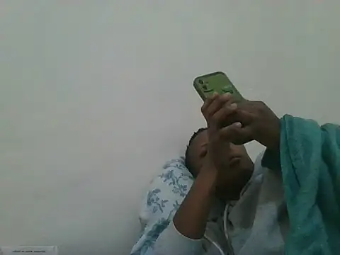 Honeydrew4 stripchat live cam model