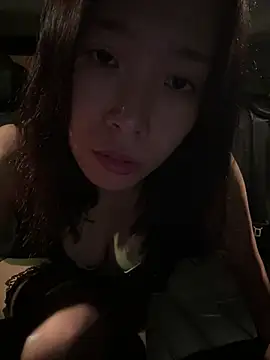 kikitt520 stripchat live cam model