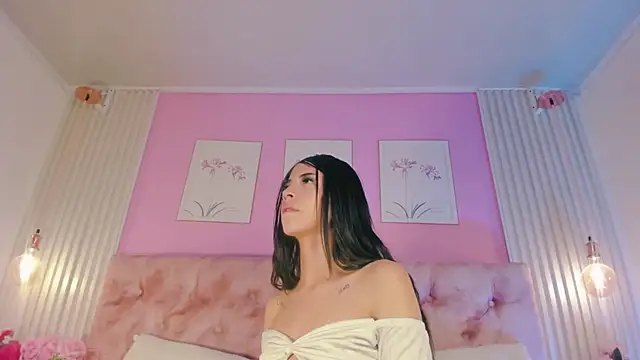 _lily_blossom_ stripchat live cam model