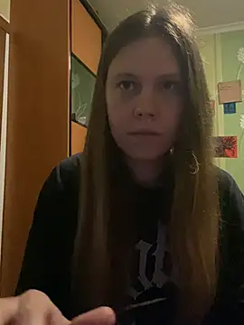 MidnightEvee stripchat live cam model