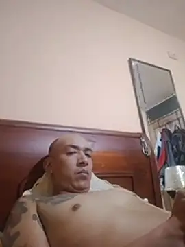 Cain180k stripchat live cam model