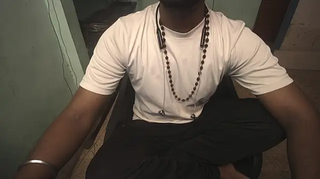 Tamil_KDD stripchat live cam model