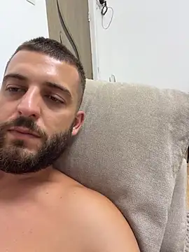 Pablo_Hornyguy95 stripchat live cam model