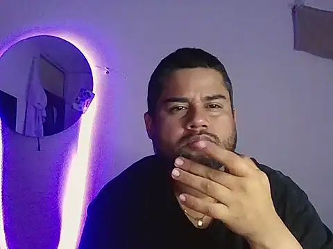 GABRIELGARCIA1313 stripchat live cam model