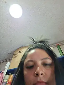 Isa_bella95 stripchat live cam model