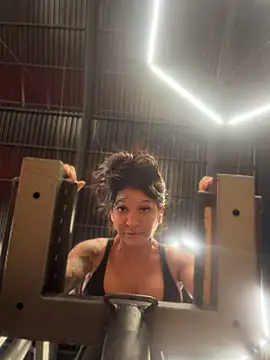 BiaDomeBiaDominatrix stripchat live cam model