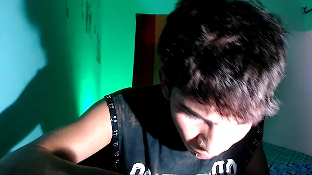 Lassuly2121 stripchat live cam model