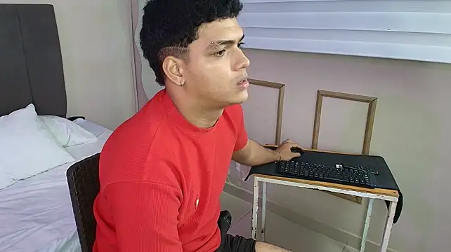 Keinner_BigDick stripchat live cam model