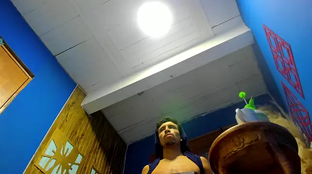Noah_Brookss stripchat live cam model