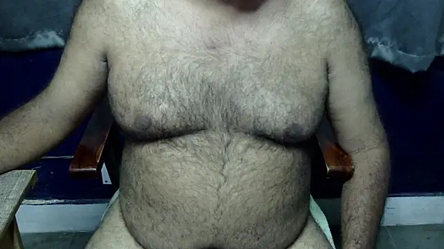 hairysubcub_70 stripchat live cam model