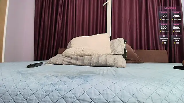 isabellice stripchat live cam model