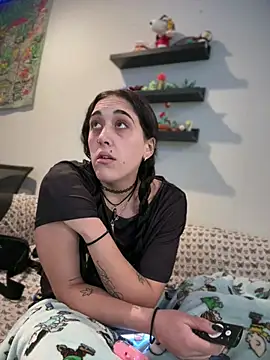 ThicBunz stripchat live cam model