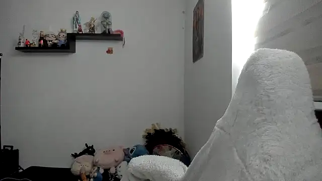 Shaddycute_ stripchat live cam model