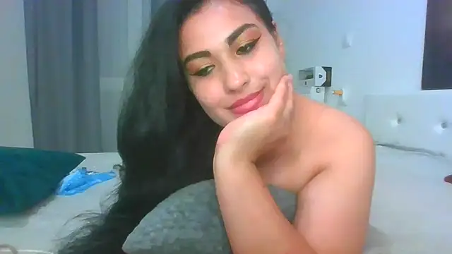 Estephanyluana stripchat live cam model