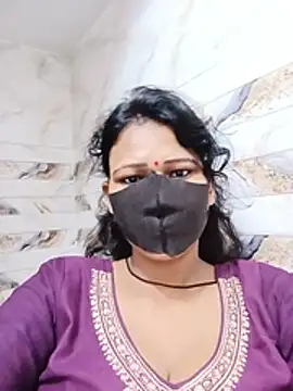 varnika stripchat live cam model