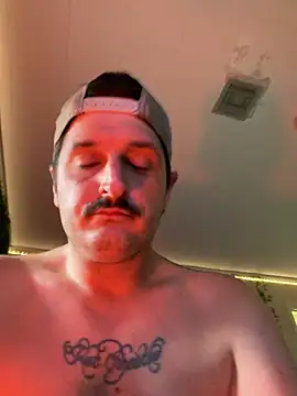 PoundedCajunGuy93 stripchat live cam model