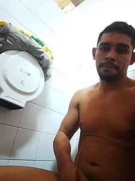 hugoafricano stripchat live cam model