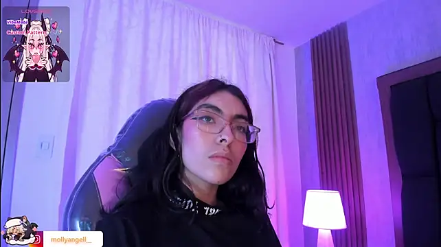 Molly_A stripchat live cam model
