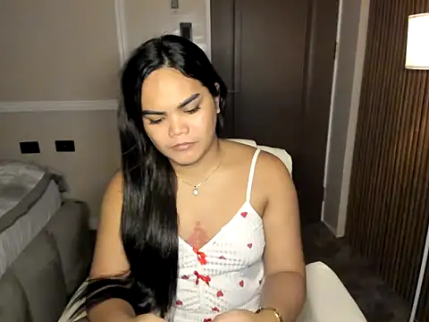 Kendallfoxx stripchat live cam model