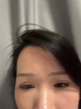 xinxiny1 stripchat live cam model