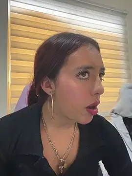 RubyLuxe_ stripchat live cam model