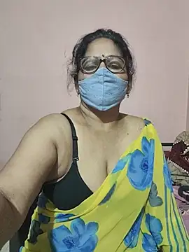 Luckybb-36a stripchat live cam model
