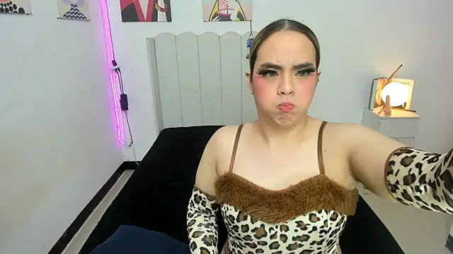 SabrinaVoss stripchat live cam model