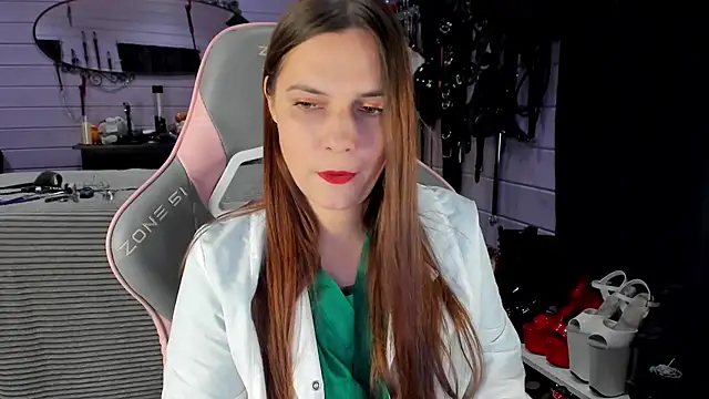 Stroynyash stripchat live cam model