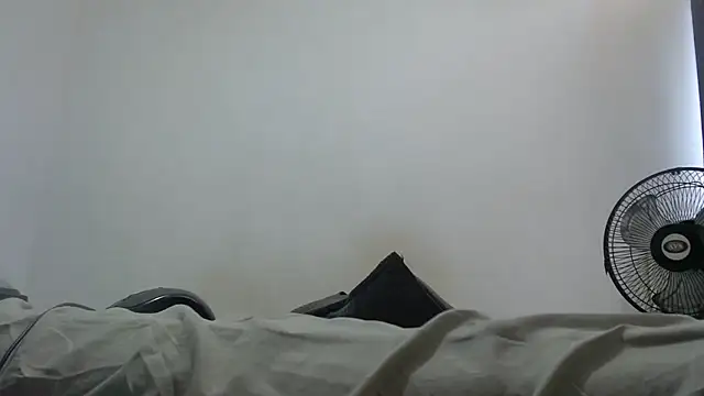 nicolle_milf1978 stripchat live cam model