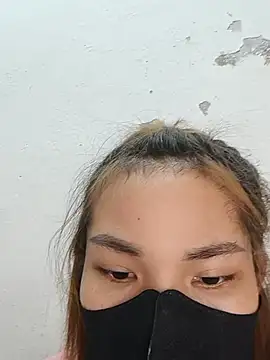 Binnky stripchat live cam model