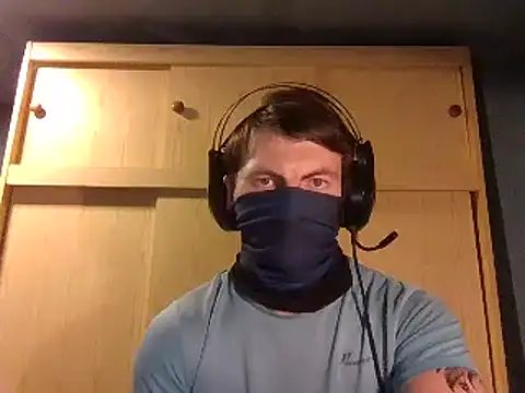 beuker22 stripchat live cam model