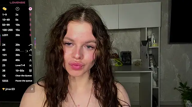 Nebula_Veratti stripchat live cam model