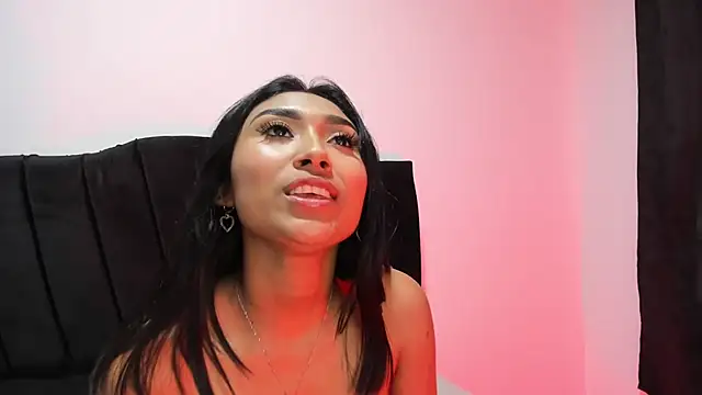 _mia_hot03 stripchat live cam model