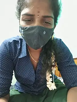 Tamil-yalini stripchat live cam model