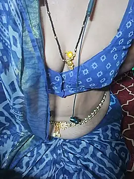 XBHUUME stripchat live cam model