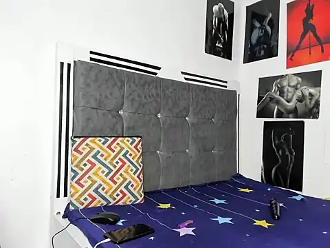 Qutekiller stripchat live cam model