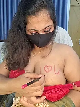 Bristy--- stripchat live cam model