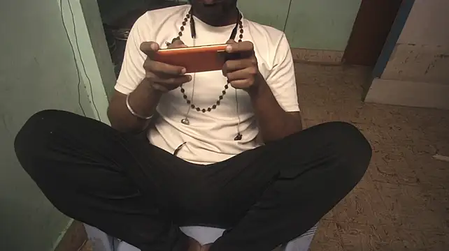 Tamil_KDD stripchat live cam model
