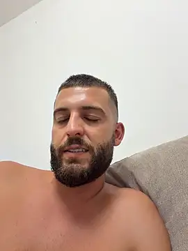 Pablo_Hornyguy95 stripchat live cam model