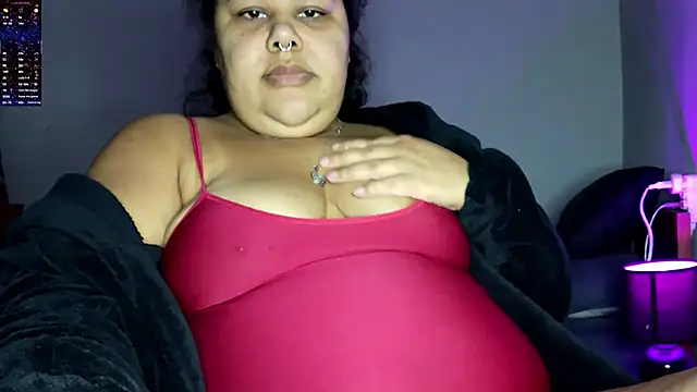 xlatinastar stripchat live cam model