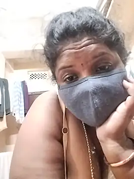 srisri-telugu stripchat live cam model